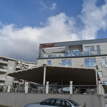 Apartment Alfa *