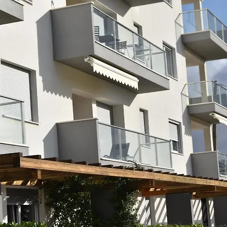Alfa Apartment *