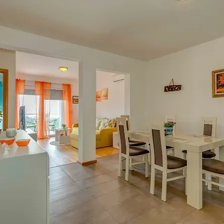 Alfa Apartment